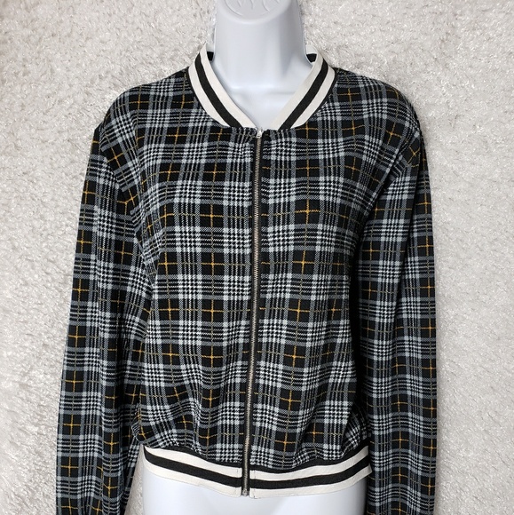 SALE!! Inspired bomber jacket - Picture 2 of 8